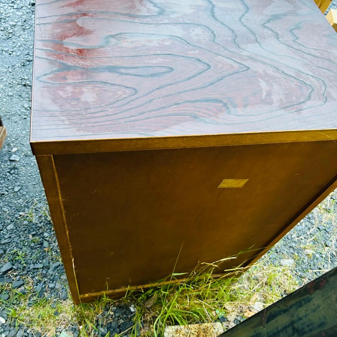 伝統的な木製箪笥 6段 ダークブラウン