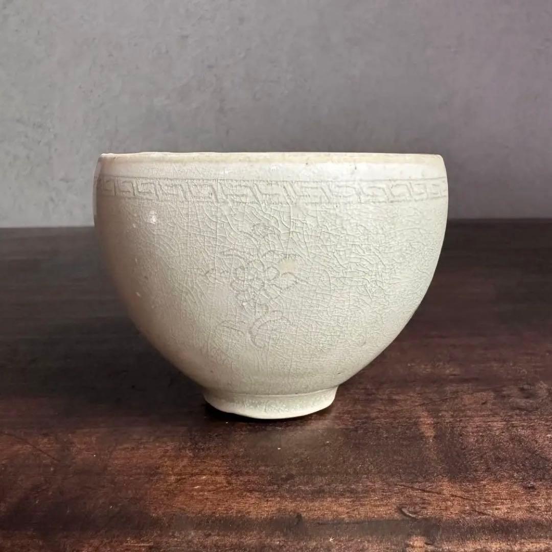 【超希少】 高麗 青磁 陰刻 菊花紋 茶碗 朝鮮美術 古玩 骨董 美品