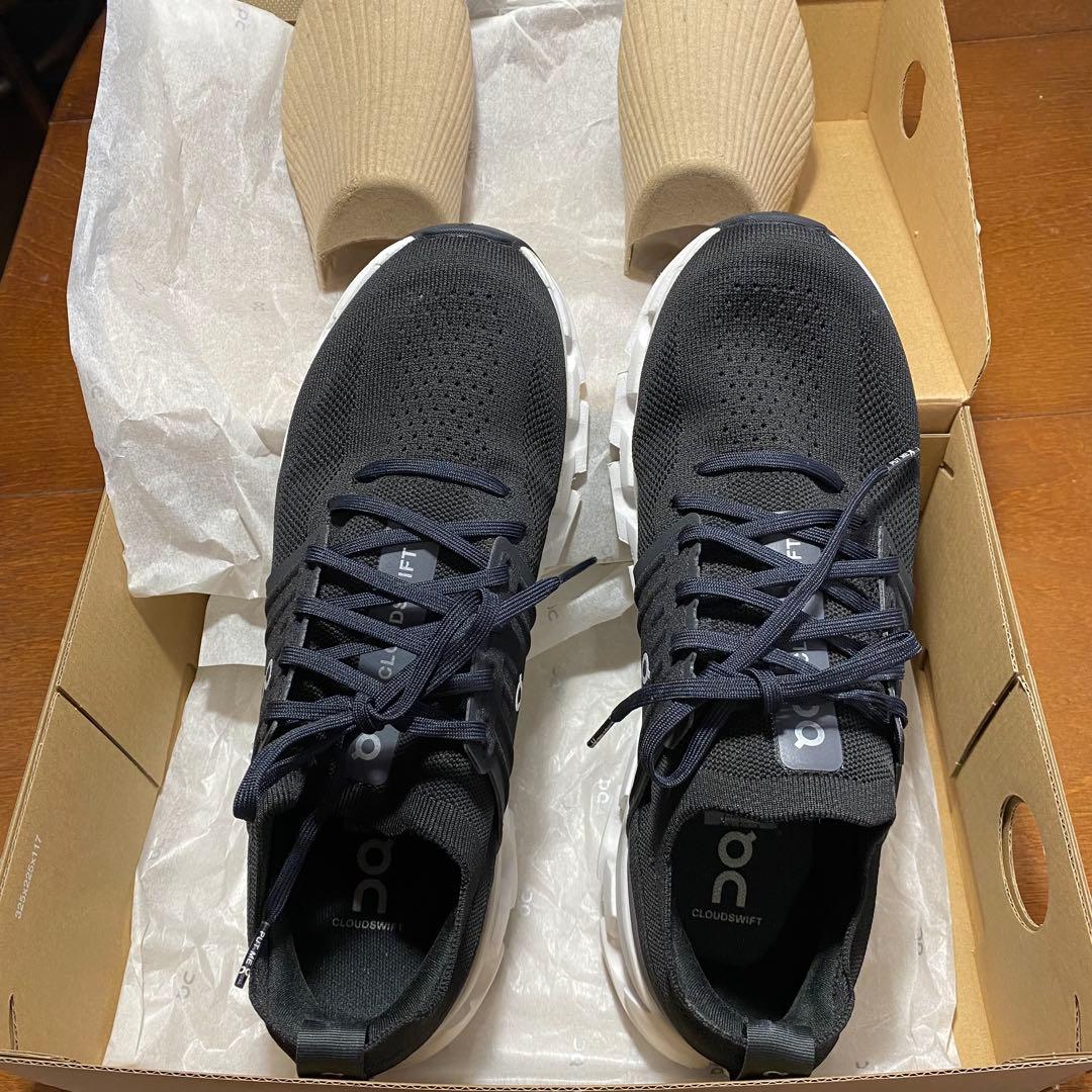 オン on クラウドスイフト cloudswift 27.5cm 黒