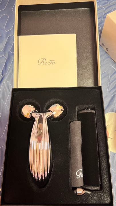 リファカラットレイ+リファエクスプレッション　グロッシークリーム