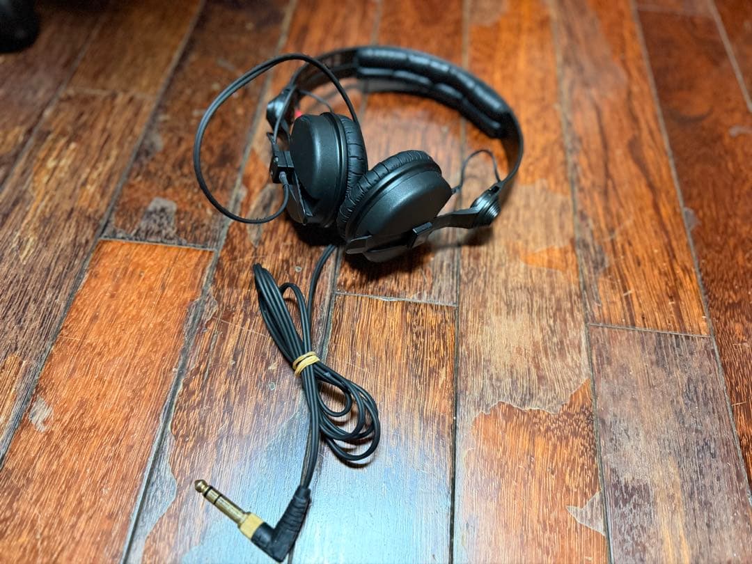 美品 国内正規品 Sennheiser ゼンハイザー HD 25 DJ