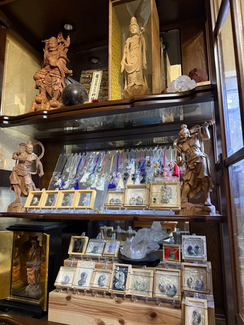 糸魚川翡翠‼️小滝産地‼️勾玉‼️極上品‼️本物の威厳‼️大変に美しい絶品‼️別格品‼️