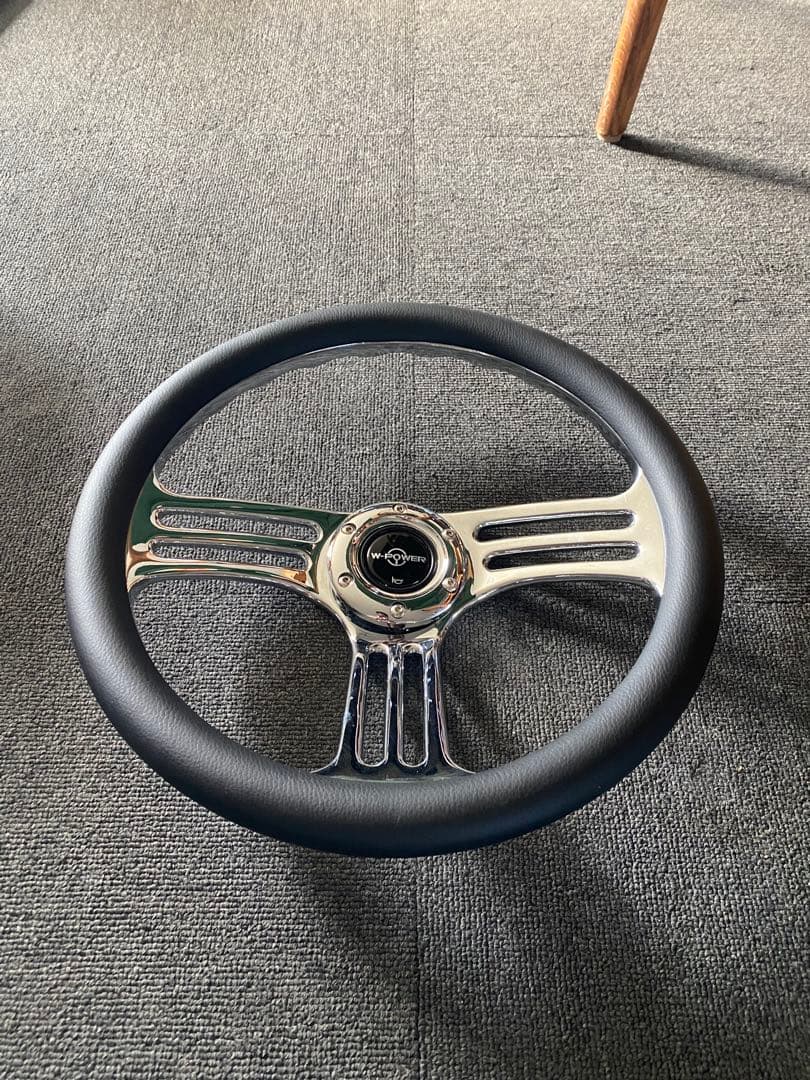 ハイエース　カスタムステアリング