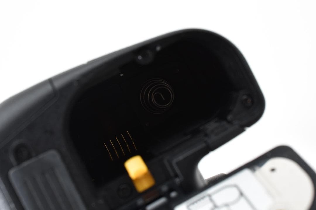 ■ 美品・極少ショット数1786回 ■ ニコン Nikon D7000 ボディ