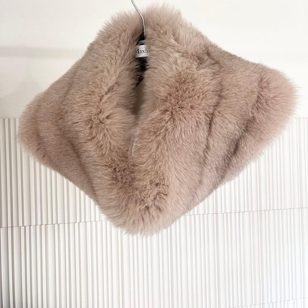 Maxmara 未使用 肉厚リアルフォックスファー スヌード マフラー