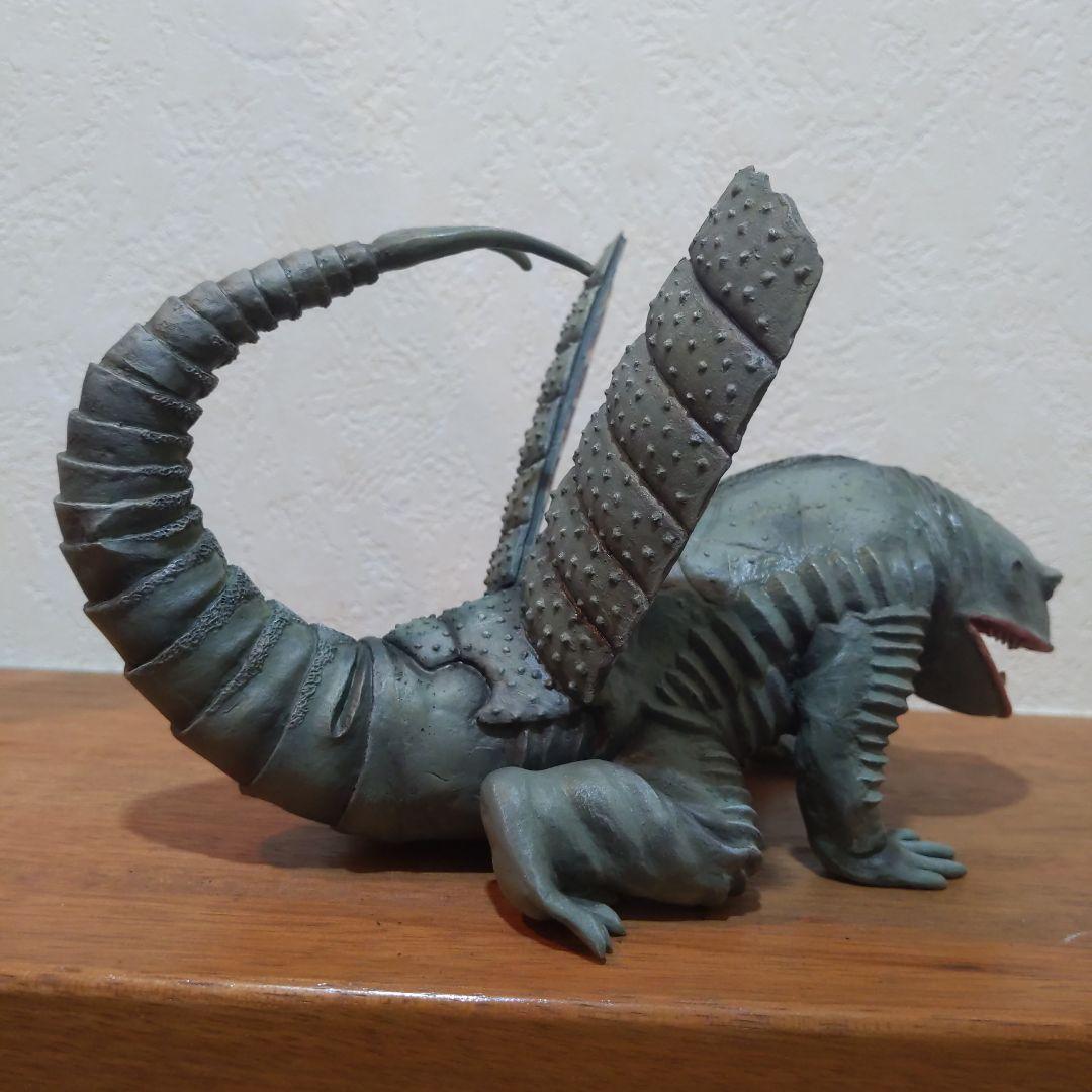 ウルトラマン 毒ガス怪獣 ケムラー レジン製ガレージキット個人製作塗装済 完成品