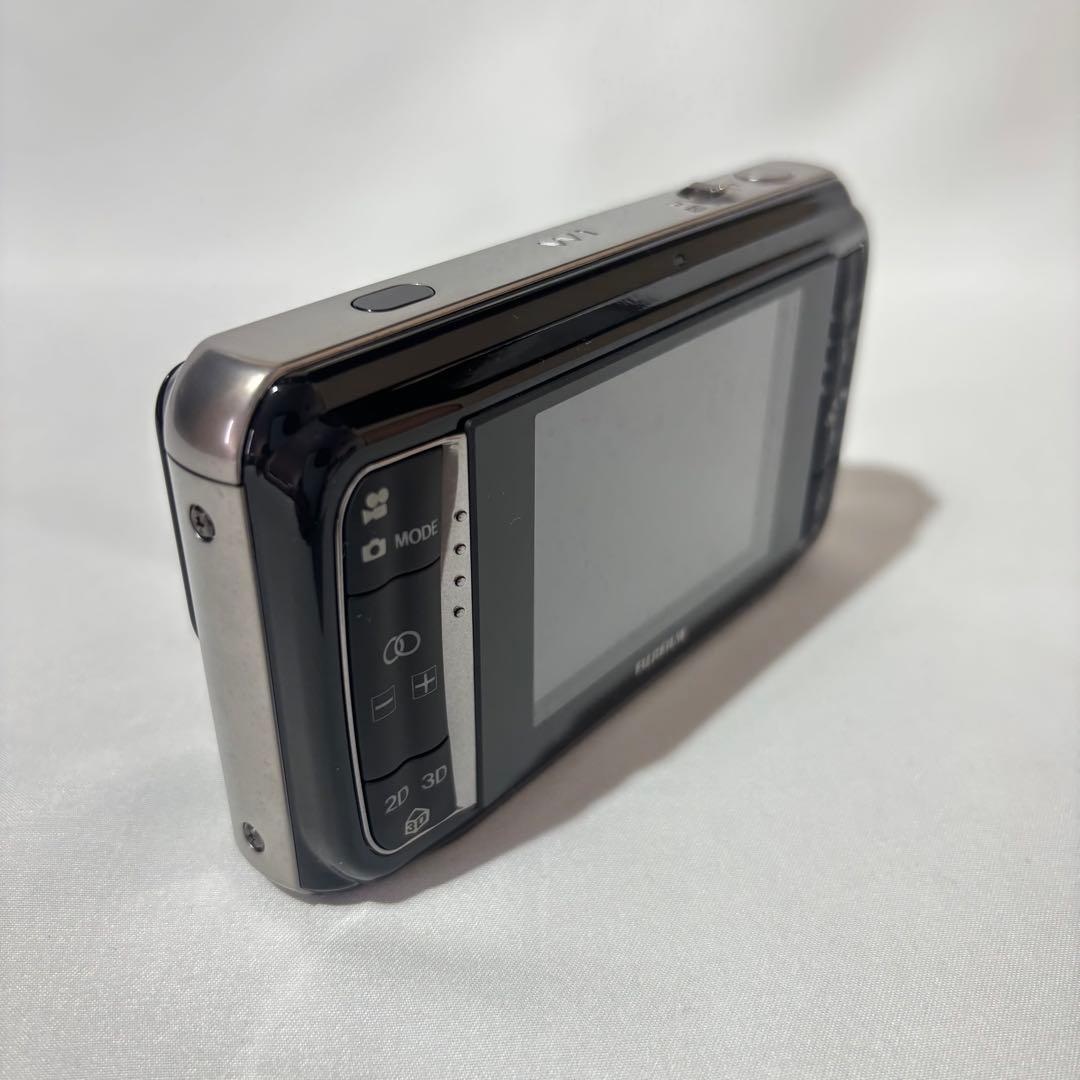 【超希少】FUJIFILM ハローキティPINEPIX REAL 3D W1