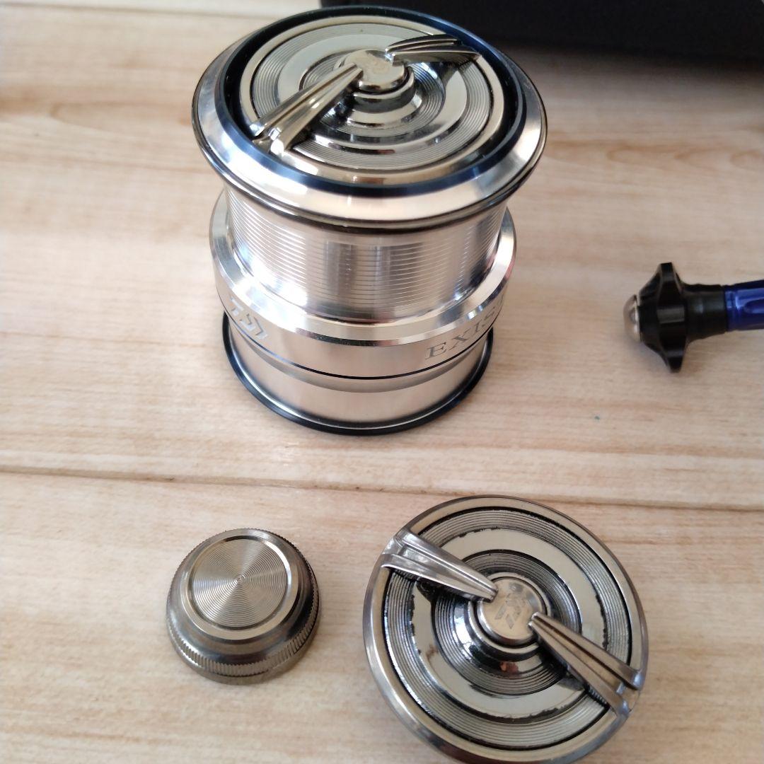 Daiwa ダイワ　18イグジスト　1000番　アクリスタノブ等セット リール