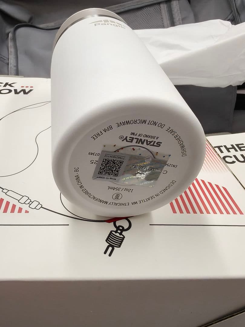 PANGLE 2026ギフトボックス スーツケース、コップ、ネック枕。快適な旅行