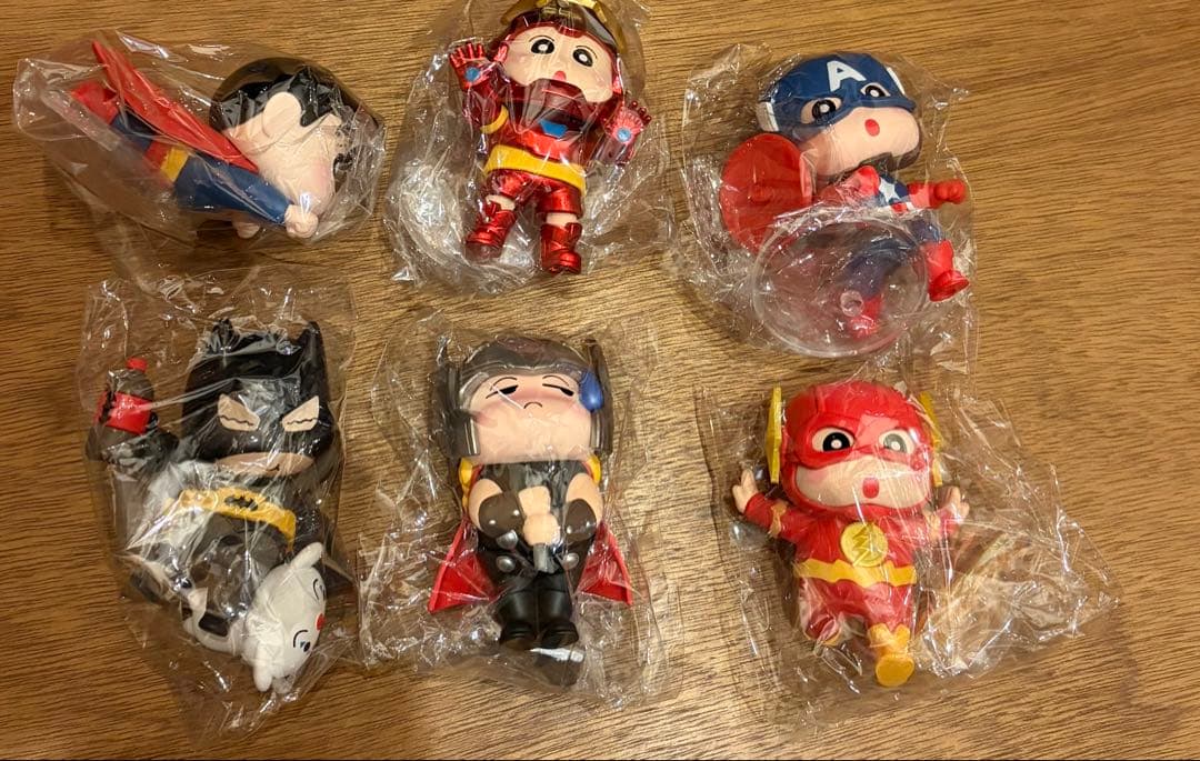 クレヨンしんちゃん　 marvel、DC キャラ海外フィギュア
