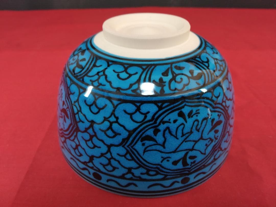 茶道具　　茶碗　【浅黄交趾 　戌紋茶碗】 山本一如作　共布共箱　栞