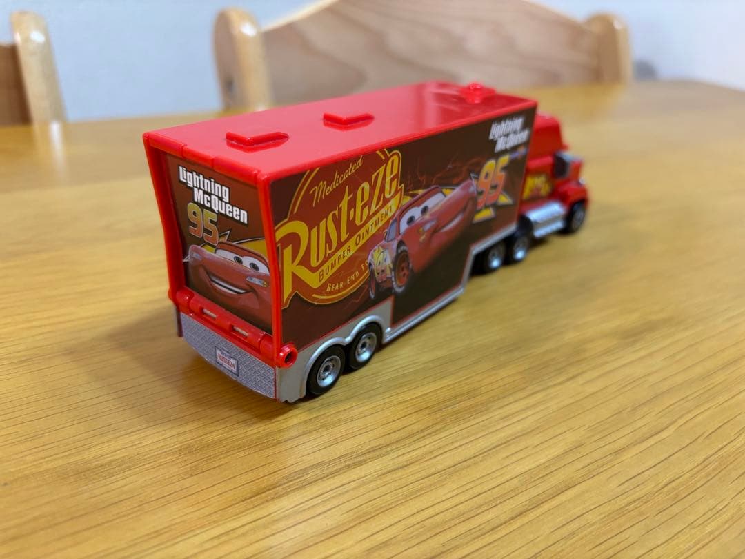 トミカ　カーズ　まとめ売り　17台