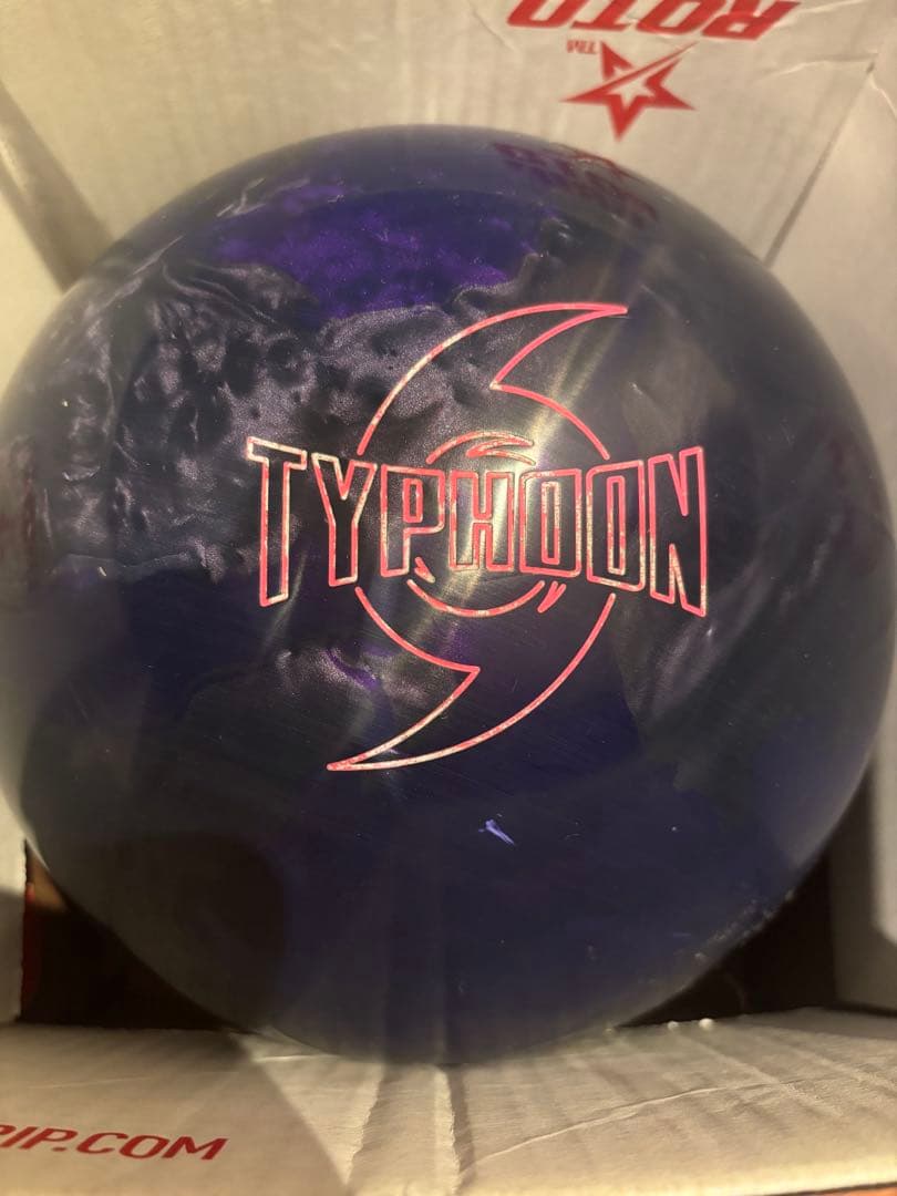 タイフーン　ボウリングボール