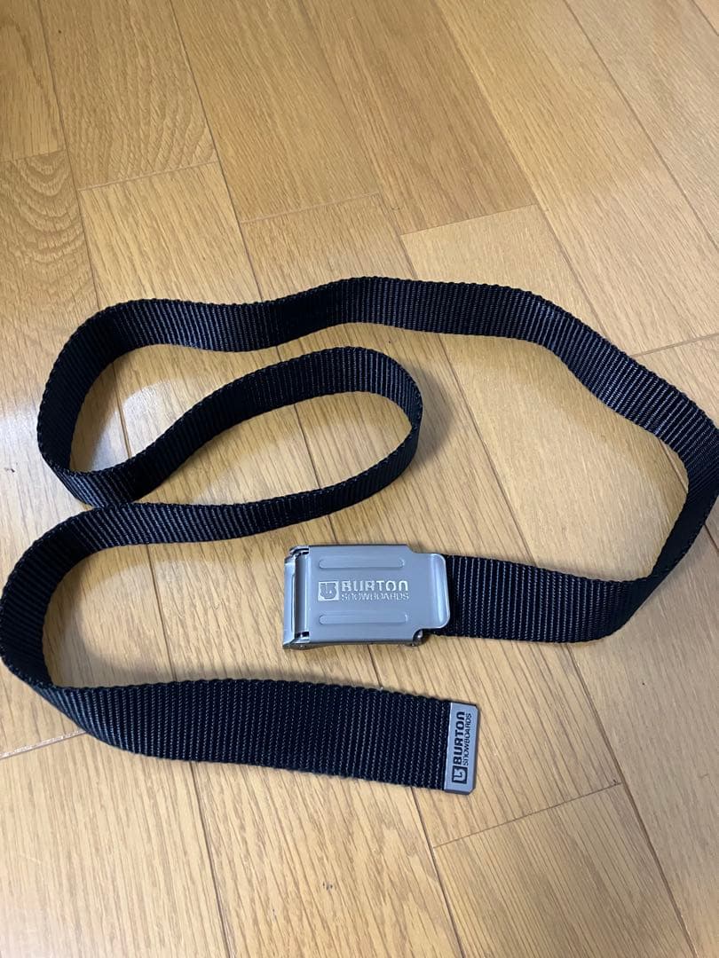 ＴＨＥ ＮＯＲＴＨ　ＦＡＣＥ　ノースフェイス上下スキースノボウェア　おまけ付き