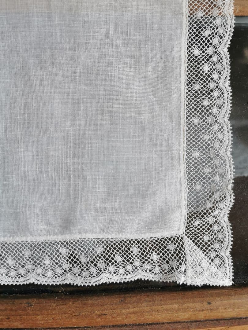 アンティークフランス ローンクロス ヴァレンシエンヌ水玉レース装飾 ランナー