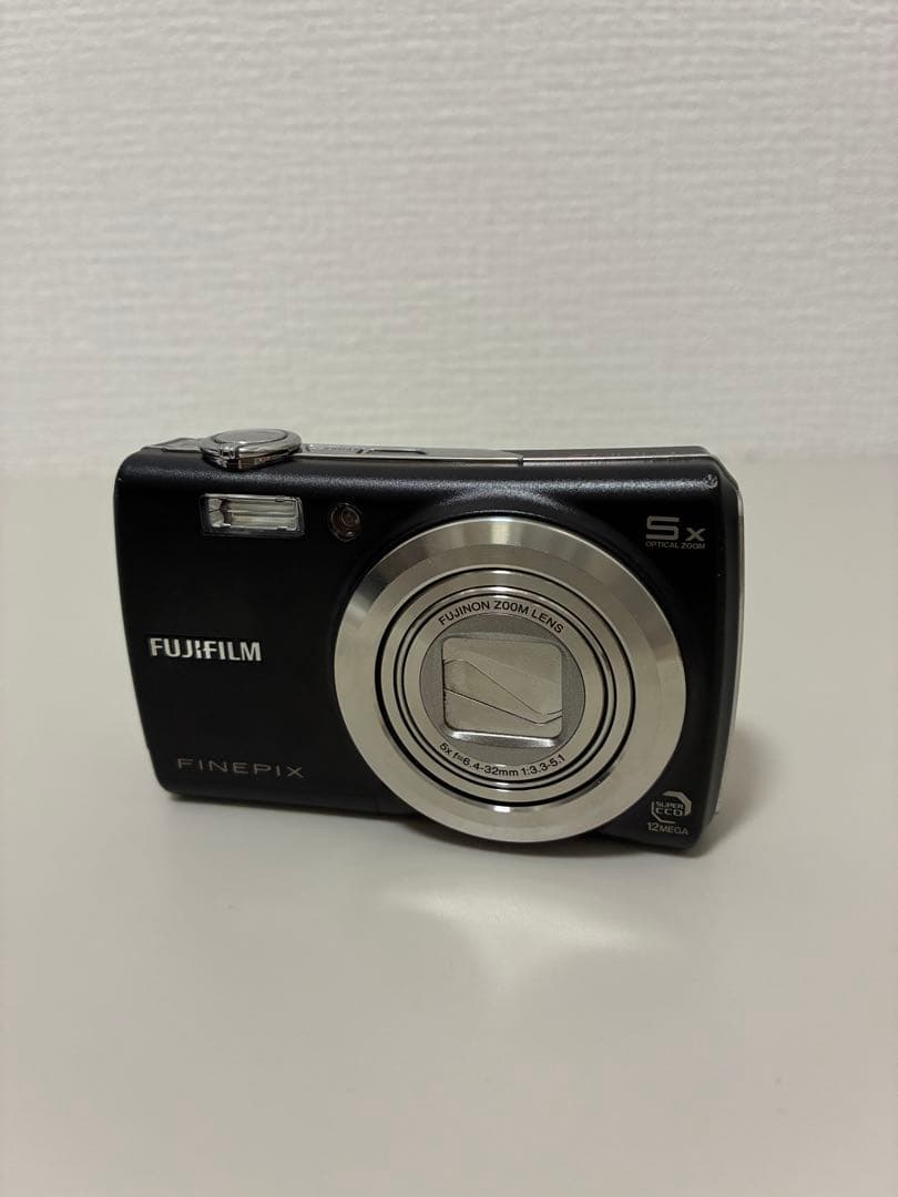 デジカメ　富士フイルム　FinePix F100fd