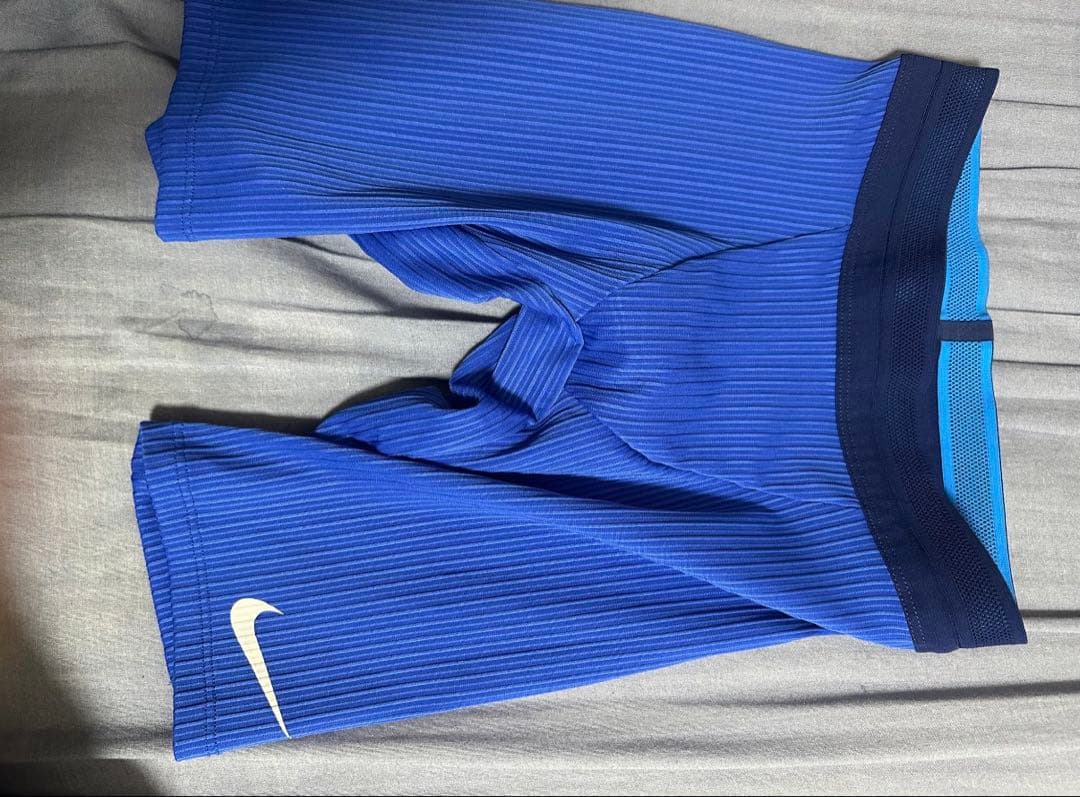 Nike エアロスイフトハーフタイツプロXS