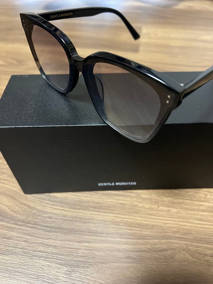 GENTLE MONSTER ジェントルモンスターブラサングラス