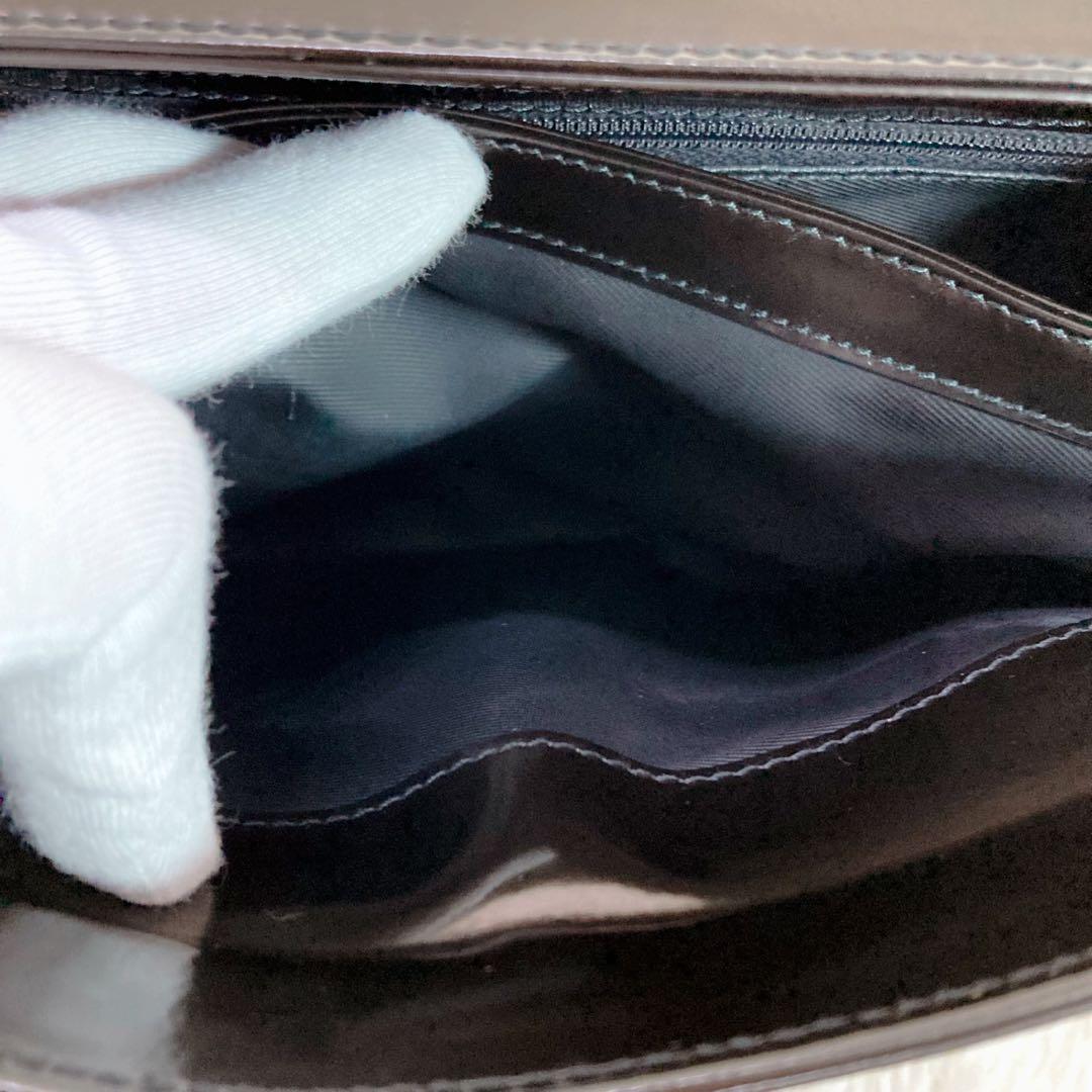 【美品】GIVENCHY ジバンシィ パテントレザー ハンドバッグ