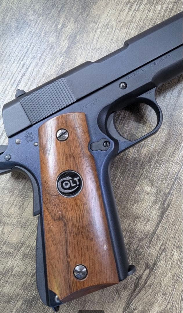 東京マルイ M1911A1 リペイント 全塗装カスタム品 戌神ころね 猫又おかゆ