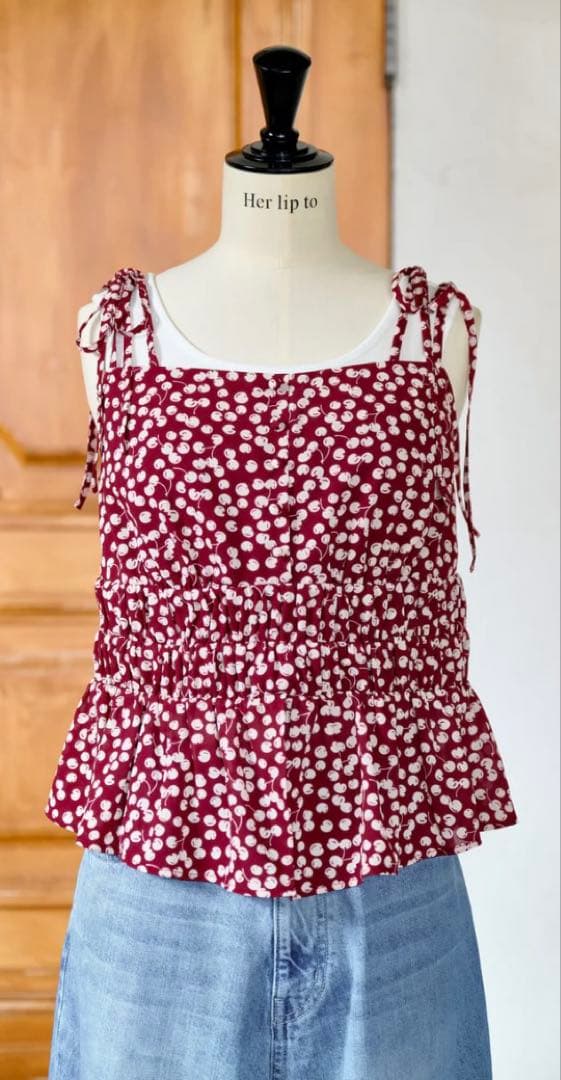 新品未使用‼️ Cherry Pattern Strap Top cherry M