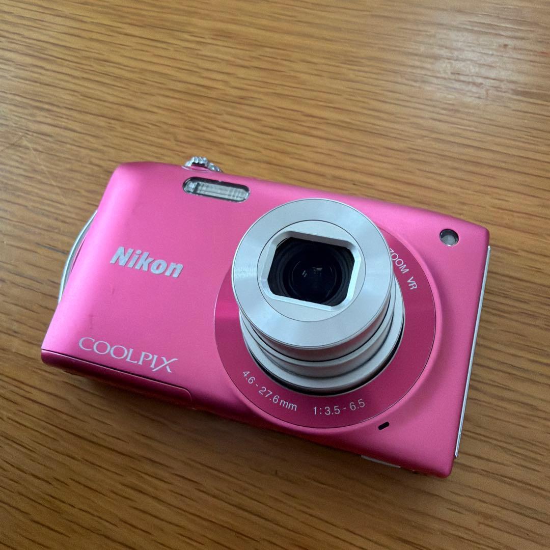 Nikon COOLPIX S3300 ピンク コンパクトデジタルカメラ　美品