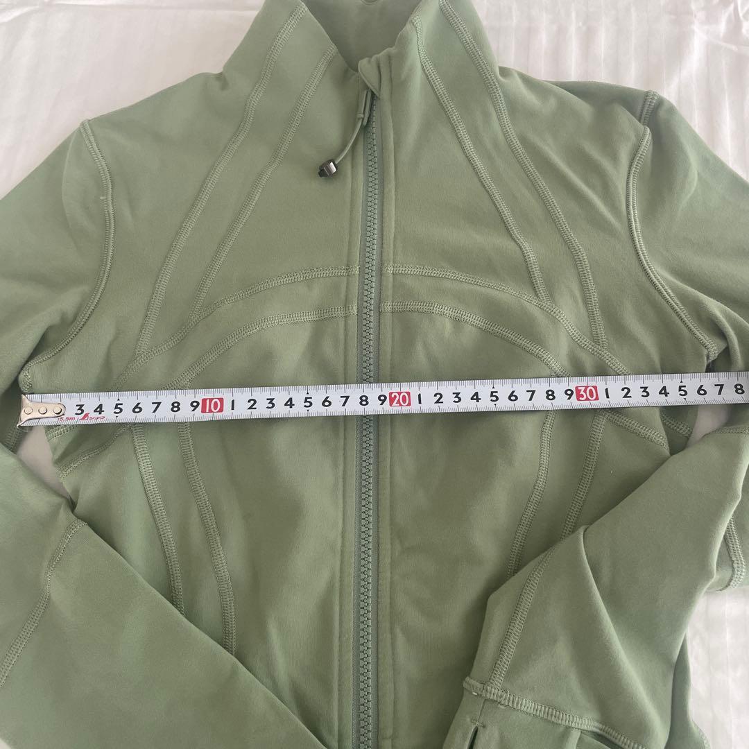 ルルレモン　レディースジャケット