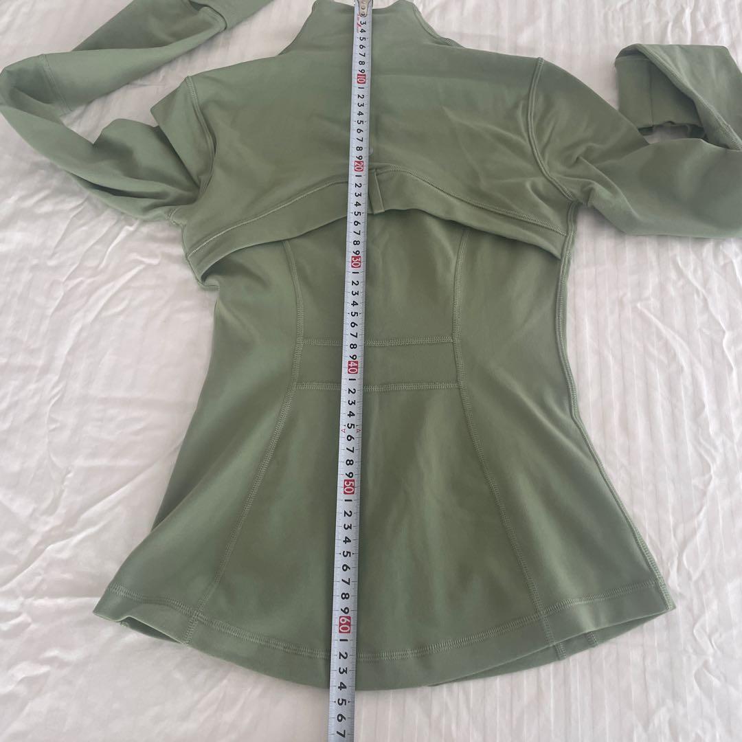 ルルレモン　レディースジャケット