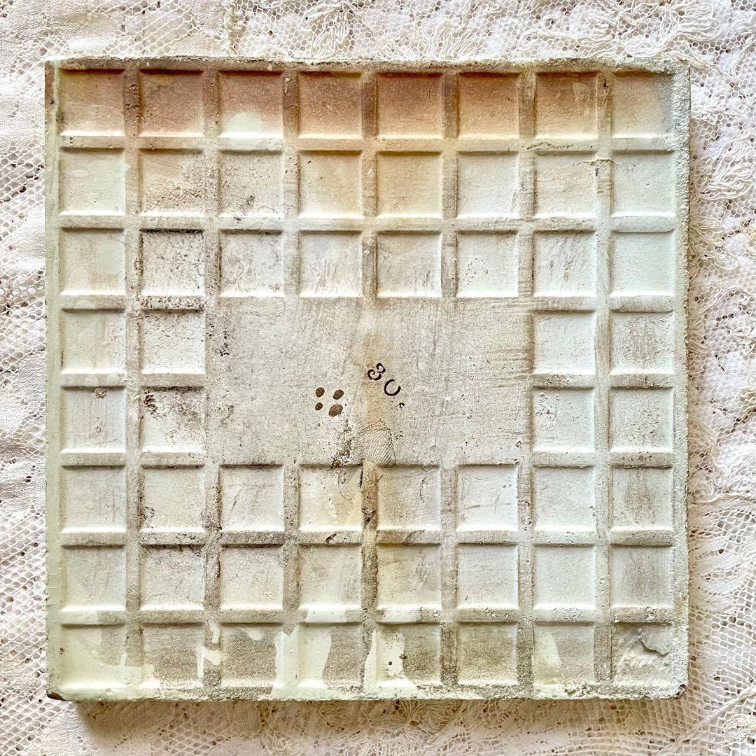 新春アンティーク福袋⑤カップ&ソーサー&タイル2枚&グラス2客&リスのオブジェ