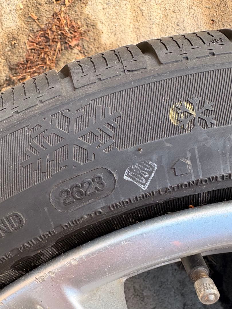  1シリーズ 純正ホイール　スタッドレス付4本セット　F20