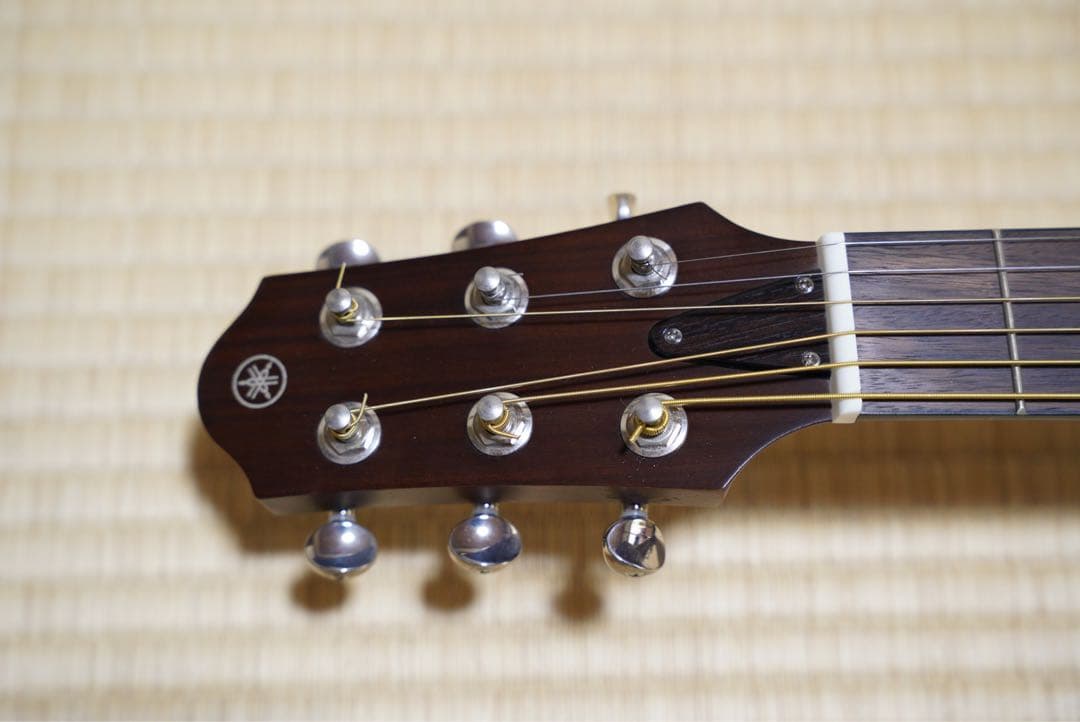 ヤマハ　サイレントギター　SLG200S/NT