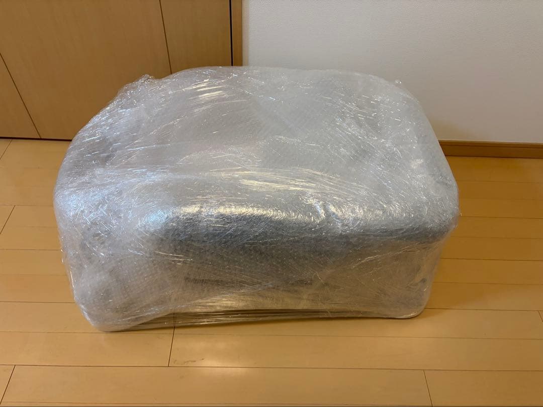 Combi ベビーステーション　手動ハイローチェア　ヒッコリーグレー