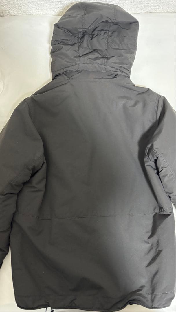 Patagonia ブラックナイロンジャケット