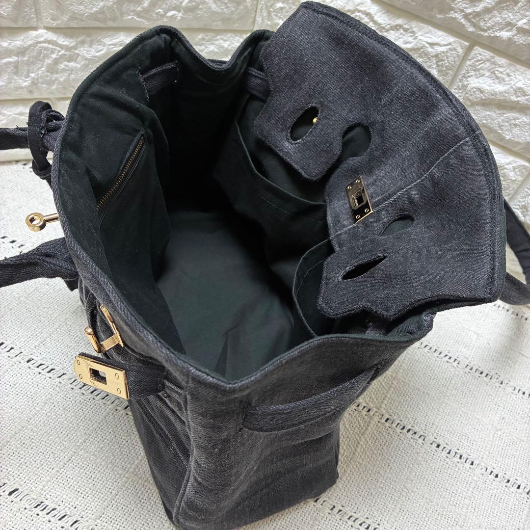 デニムリメイク フラップ付きトートバッグ　Sサイズ　 ブラックデニム　南京錠付き