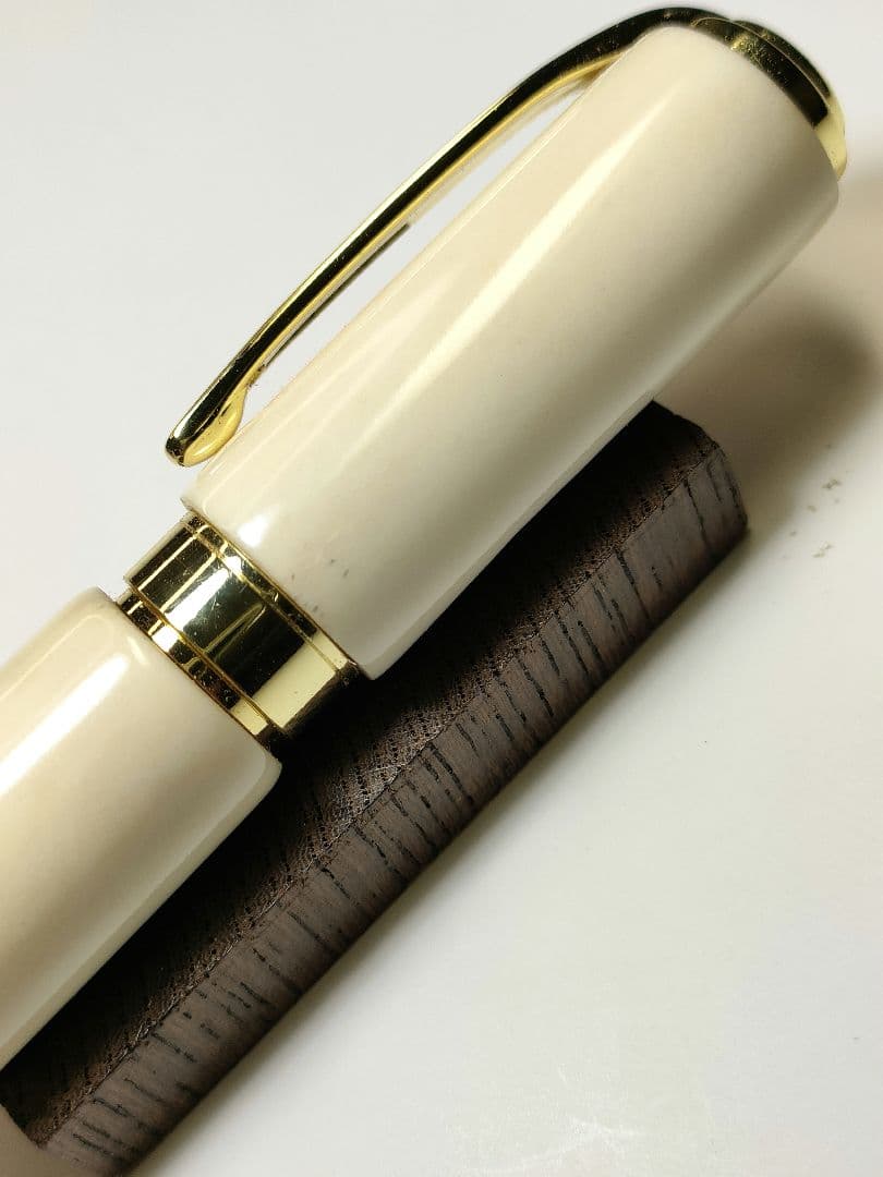【鹿の角】グラデュエイト万年筆