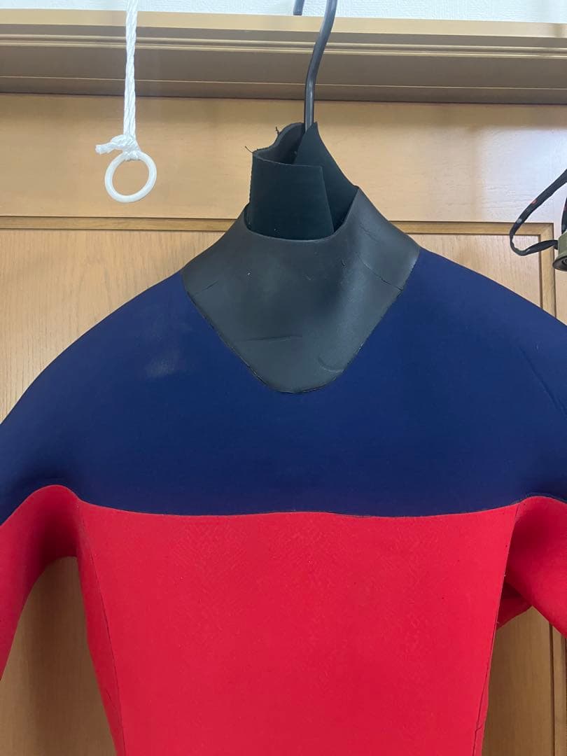 BE WET ウェットスーツ　ピーウェット　ドライスーツ　サーフィン