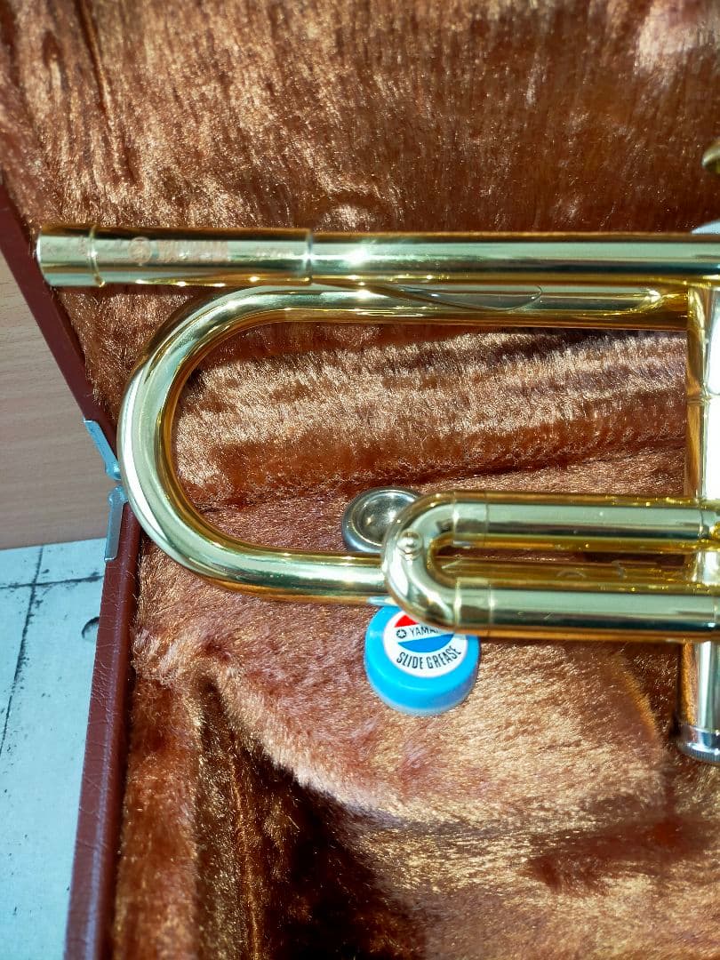 YAMAHA　ヤマハ　トランペット　ytr 235 　金色　ケース付　付属品あり