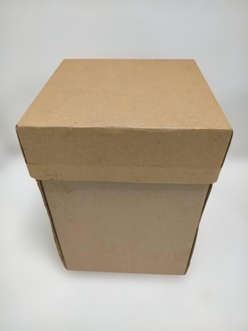 【送料無料】陶器製 骨壺 未使用品 蓋付き 和柄 共箱あり 251225-10T