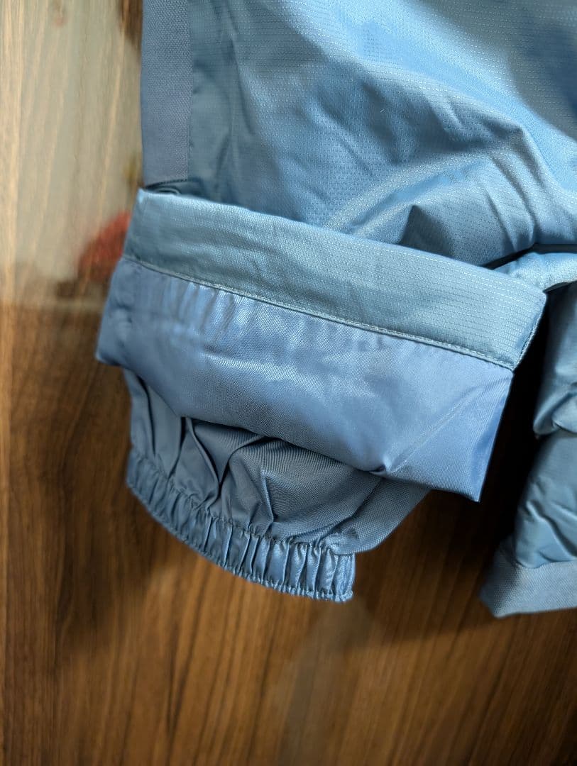 新品・未使用キッズスキーウェア上下セット