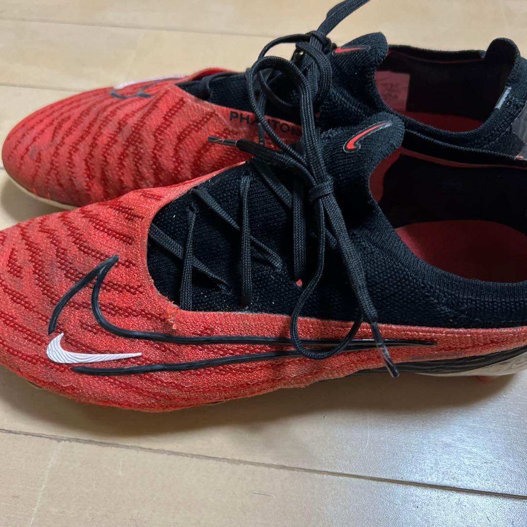 サッカースパイク　ファントムgx AG 27cm