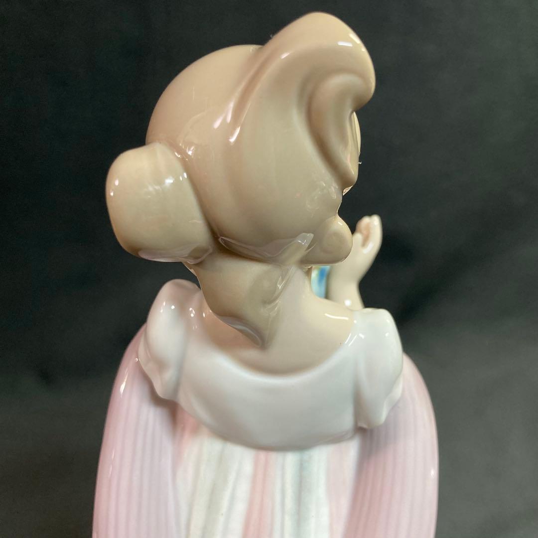 絶版【美品】リヤドロ LLADRO 8151 花束を抱えて