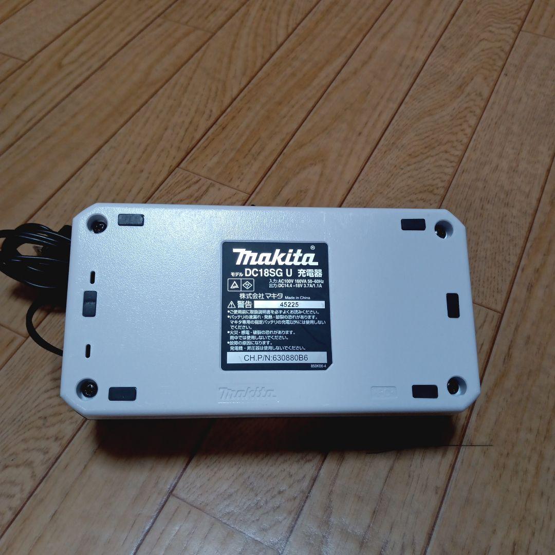 マキタ14.4V充電式クリーナーMCL143D 純正バッテリー、充電器付