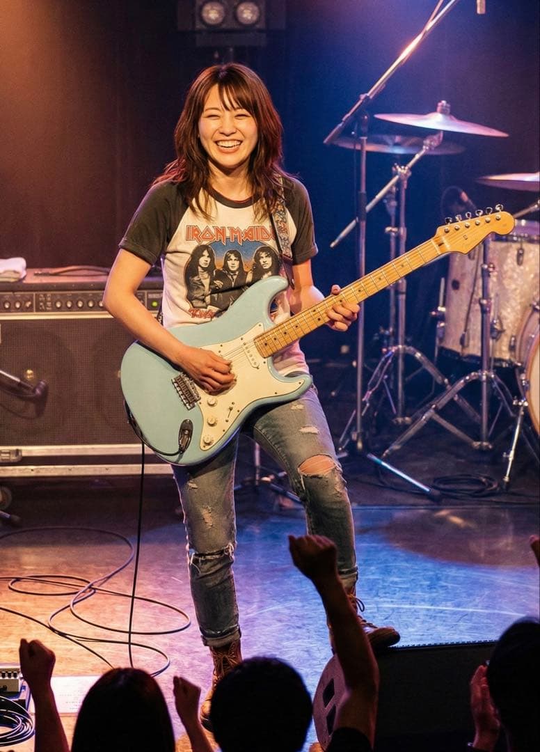 【お年玉セール！出品再開記念値引き！】超かわいい！サーフブルーのコンボストラト！