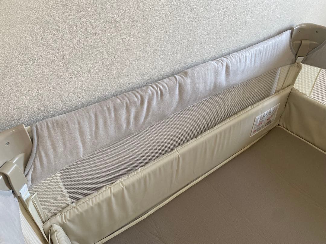 美品 アップリカ ココネル　エアープラスAB/ホワイトベージュ