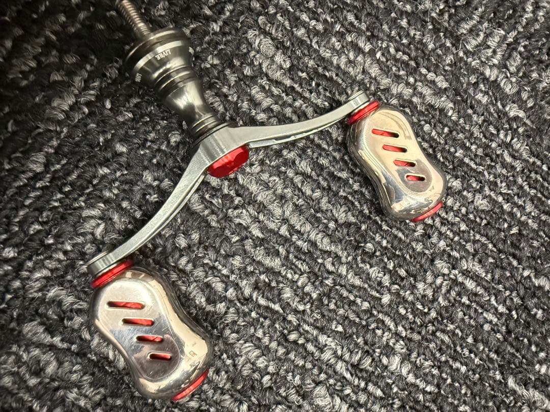 LIVRE WING 80 スピニングハンドル②