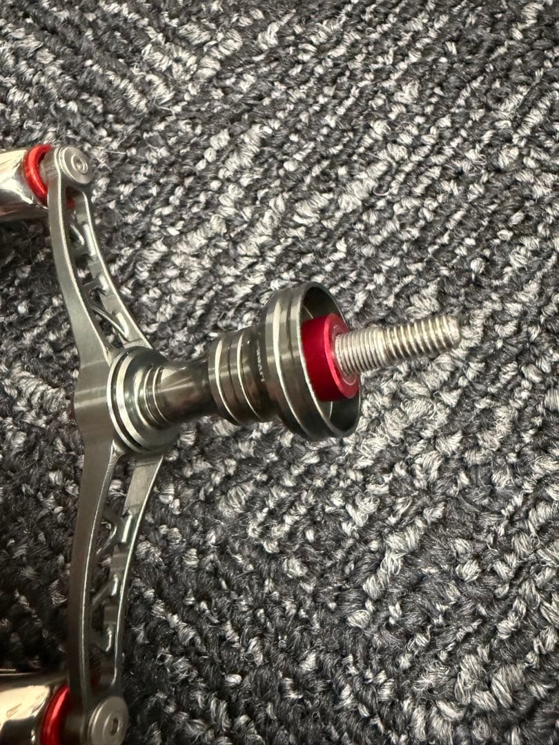 LIVRE WING 80 スピニングハンドル②