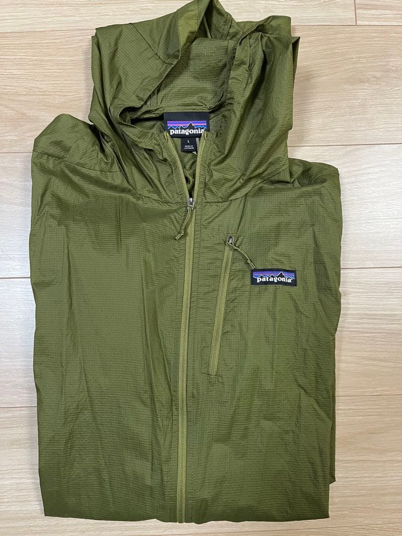 メンズ　Patagonia フーディニジャケット　グリーン　Lサイズ