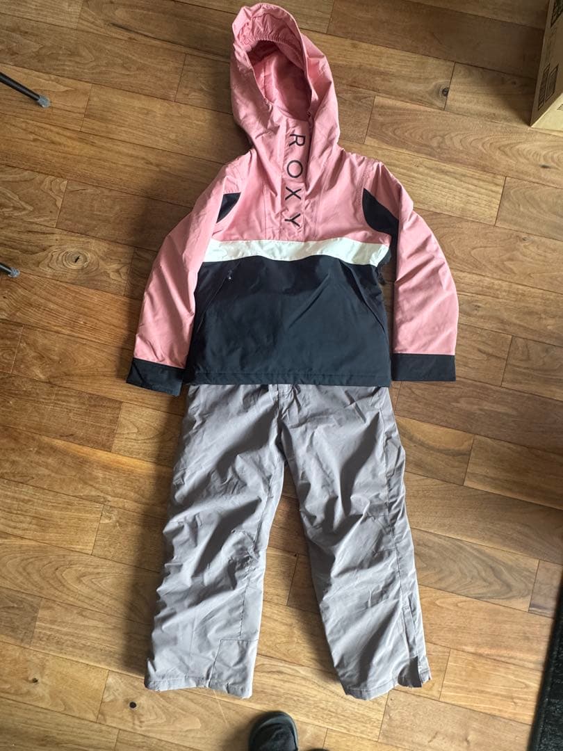 即発送　ROXY スノーボードウェア 子どもジュニア