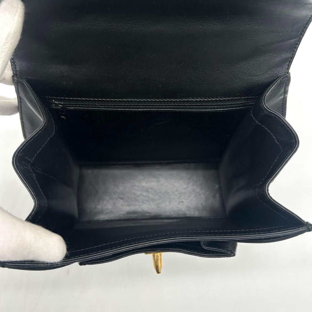 【美品】カルティエ パンテール ハンドバッグ ゴールド金具 フラップ レザー 黒