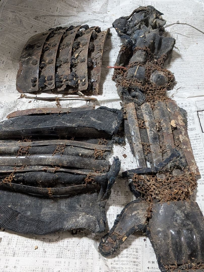 戦国浪漫時代本歌実戦残骸数百年前頃鉄地片袖籠手脛当稀少レア資料コレクション